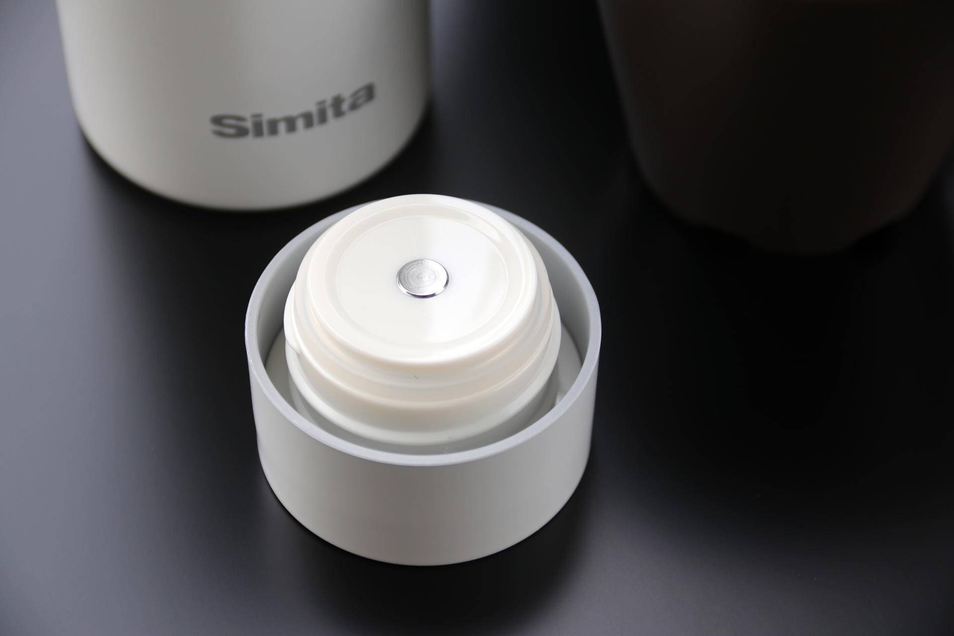 今天你喝水了吗？德国Simita施密特人工智能物联网保温杯