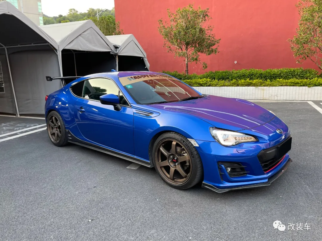 7万把斯巴鲁BRZ挪到屋里 从此环游世界都不是梦?