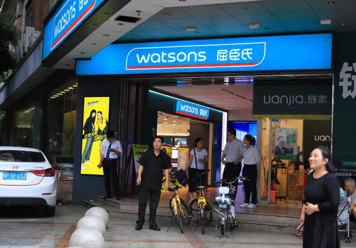 没有自由行的上水，代购全军覆没，内地电商成唯一亮点