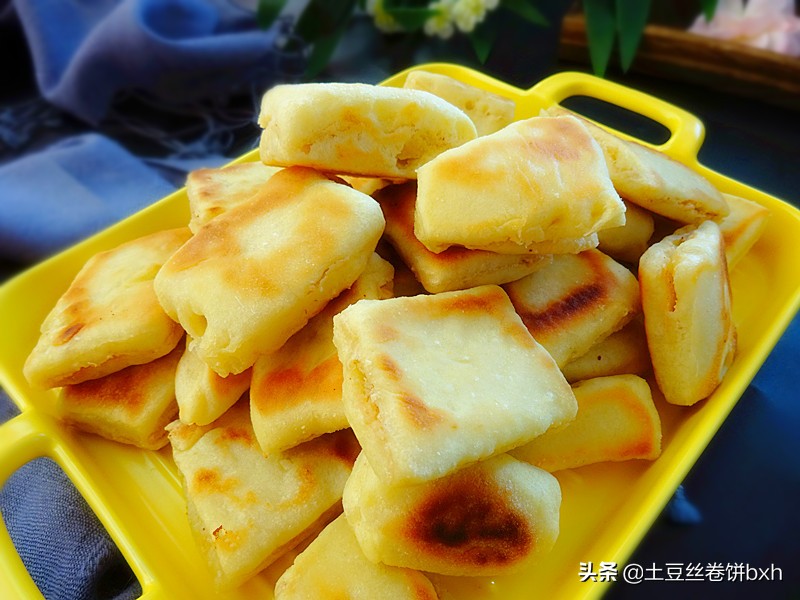 花生米的新吃法，用平底鍋做成小麵點，口口留香，老少都愛