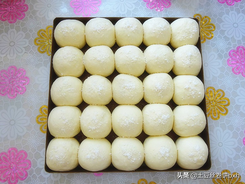 我家面包从来不买，用这个方法做，面包暄软醇香，久放不硬