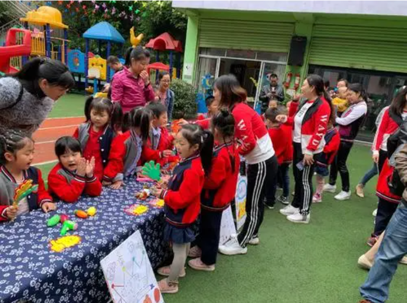上公立和上私立的孩子，有啥不同？幼儿园老师直言：两者差距明显