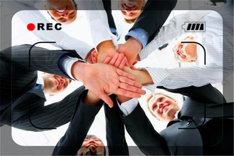 现在50岁左右的失业者，在社会上如何生存下去？