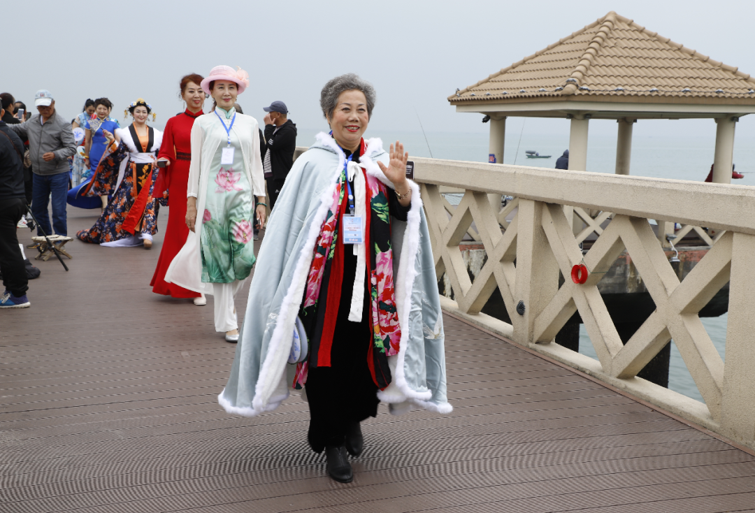 《全球华服网》第三届冠礼台华服文化季中国总决赛在北海成功举办