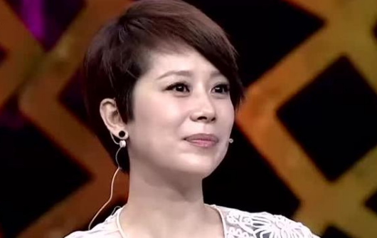 “國民媳婦”海清：出身名門，隱瞞富豪丈夫12年，兒子成她驕傲