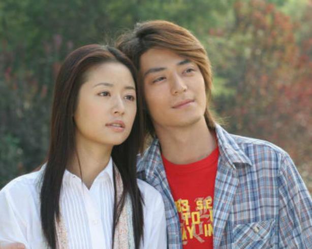 疑似婚变？从模范夫妻到貌合神离，林心如为何