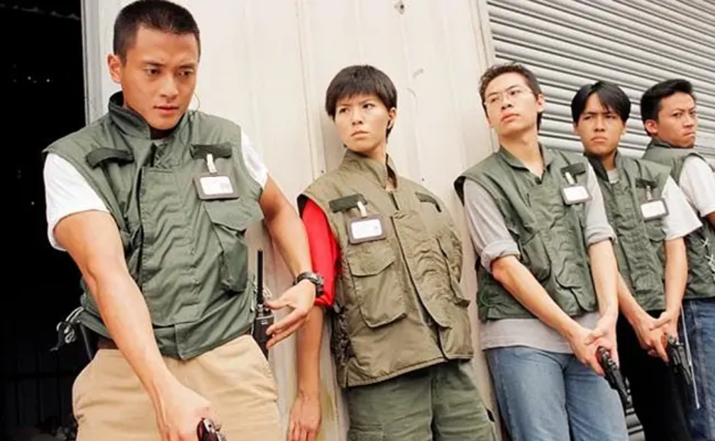 《陀枪师姐2021》被一群中年大叔大婶油腻到，港