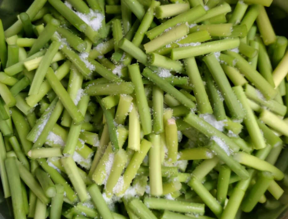 图片[3]-腌蒜苔的做法步骤图 特解馋-起舞食谱网