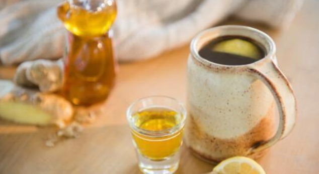 有慢性咽炎？ 別著急，記住多喝4水，咽喉或能逐漸好轉