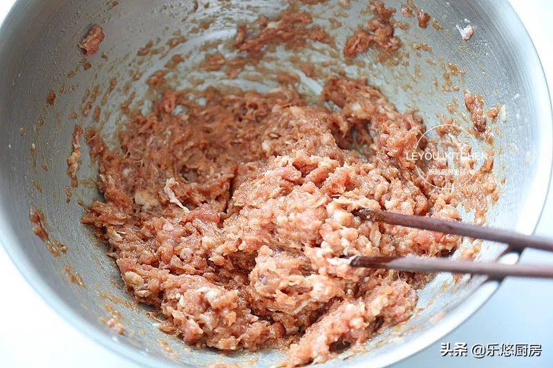 滑嫩多汁，不用炒、不用闻油烟，蒸一蒸就可以的夏日简单菜