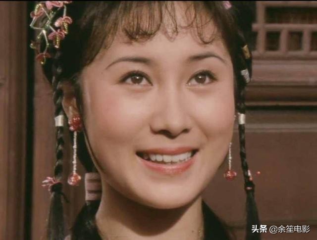 80年代當(dāng)紅女星丁嵐，巔峰時移民新加坡，如今她過得怎么樣了？