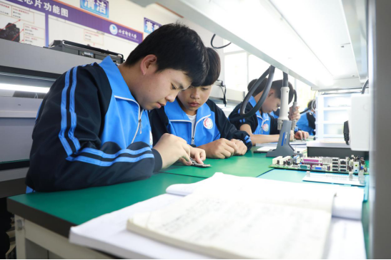 贵州长顺：深化产教融合“网红”专业 开拓学生就业空间