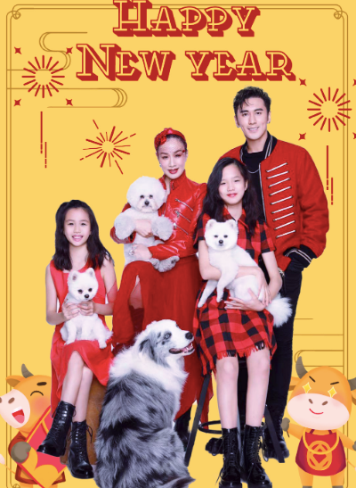 鐘麗緹一家四口出行，貼身緊挽小12歲嫩夫，兩女兒筆直長腿吸睛