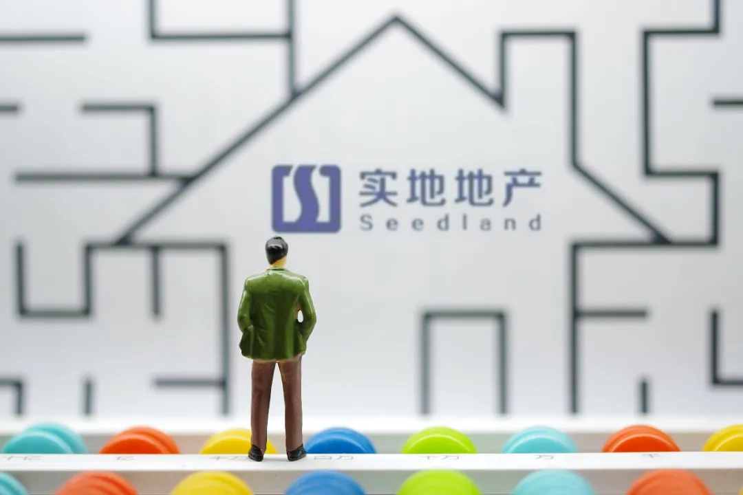 「富力公子」张量无力反叛：做生意绕不开父辈