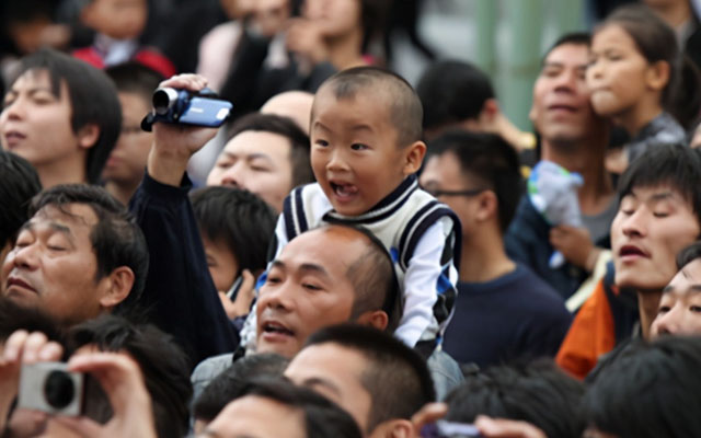 孩子少了，幼儿园还“疯狂”扩建？依旧是“一席难求”，为何？