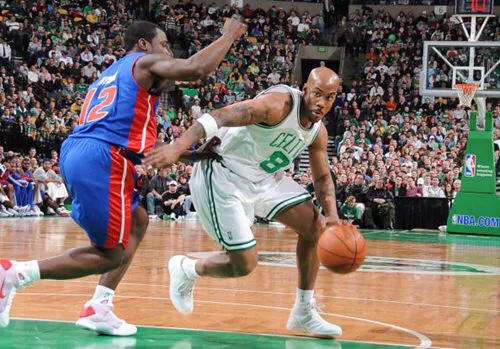 答球迷：为什么美国篮球叫NBA，中国篮球叫CBA呢？和NBL也有关系