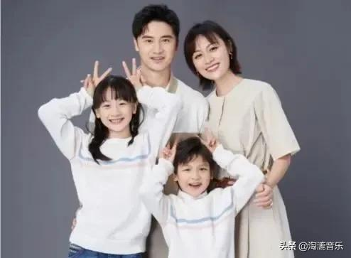 她被称为“最美超女”,巅峰时放弃事业竟成为最好的选择?