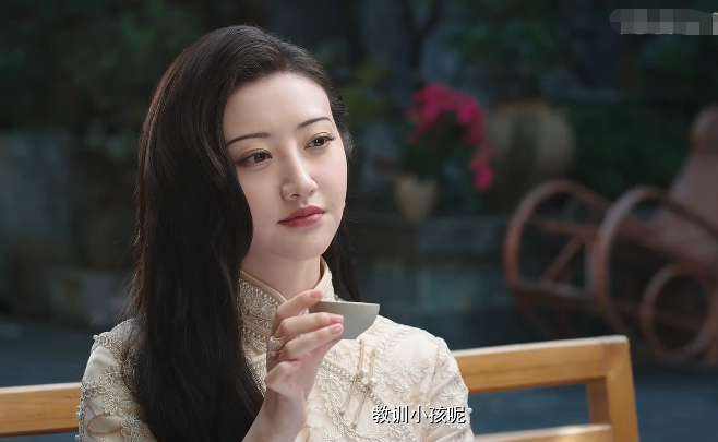 《司藤》首播！景甜无惧怼脸拍，剧情还原度高