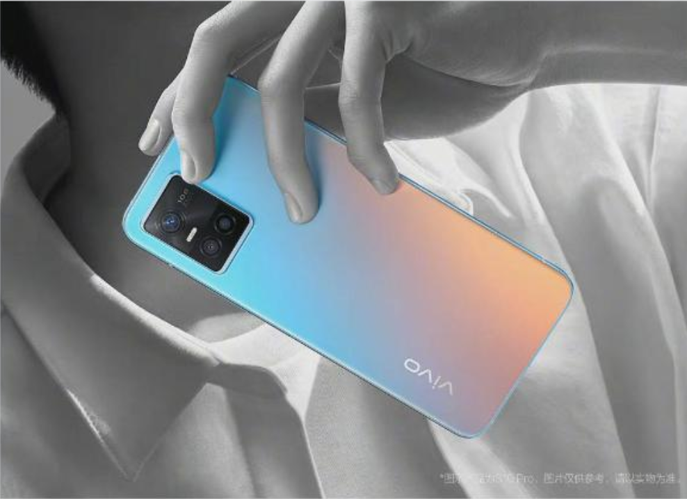 一小时近十一万人预约，三位顶流明星代言，vivo S10到底有何魅力