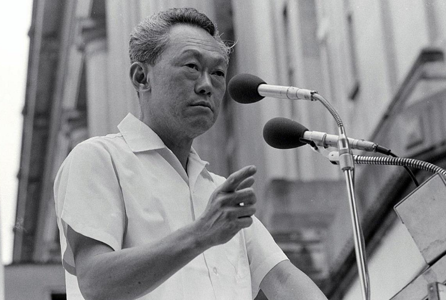 李光耀曾预言：日本变平庸，欧洲沦为配角，印度困难重重