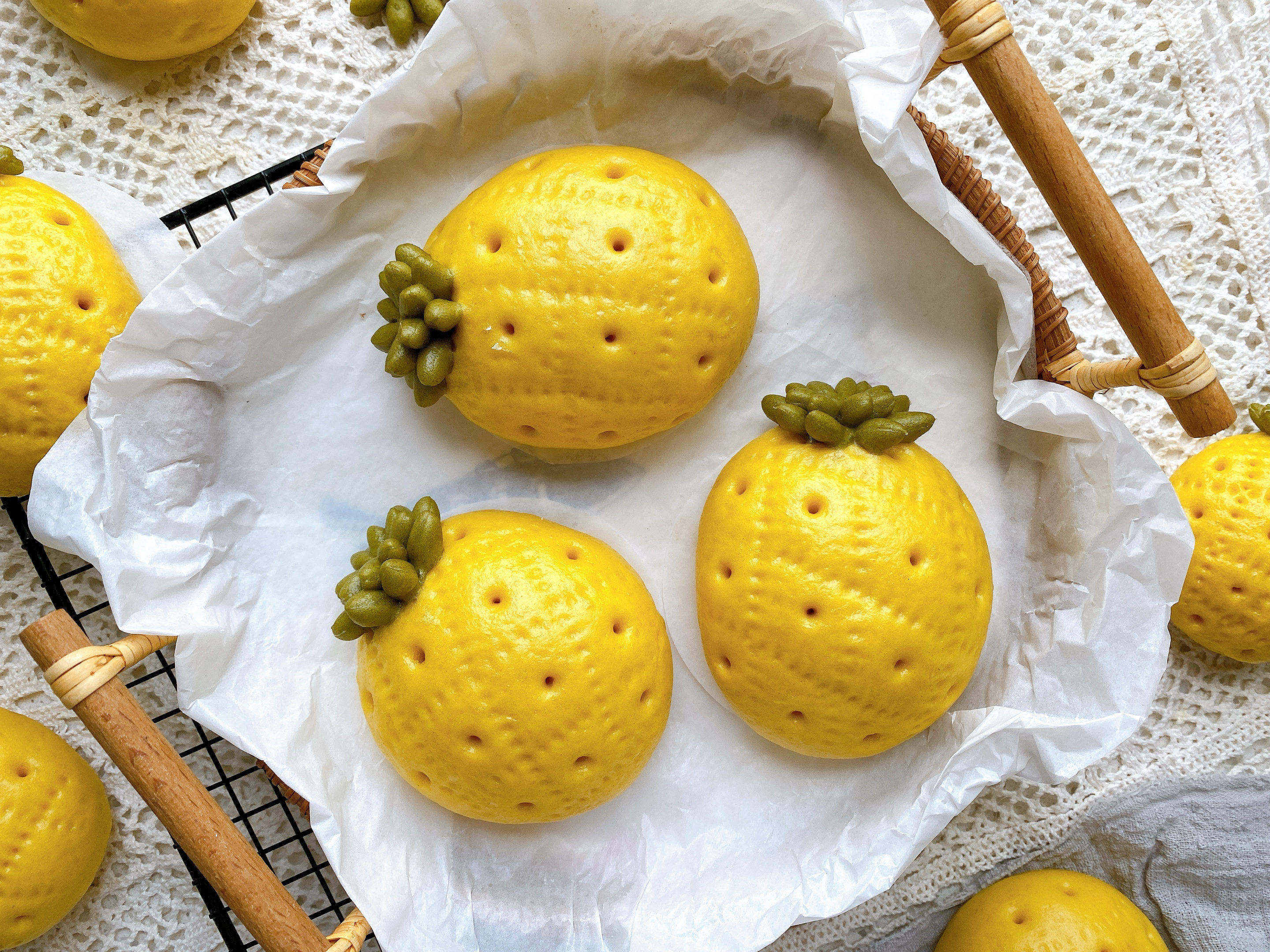 六一兒童節要到了，給孩子做款菠蘿饅頭，顏值高易操作，孩子愛吃