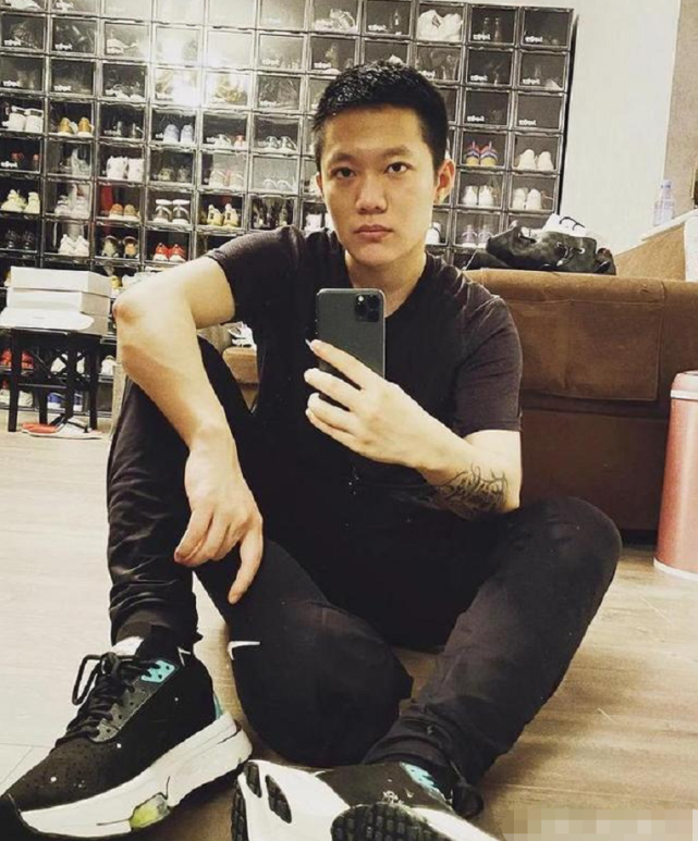 知名娱记爆料，贾乃亮李小璐两人已经和解，但