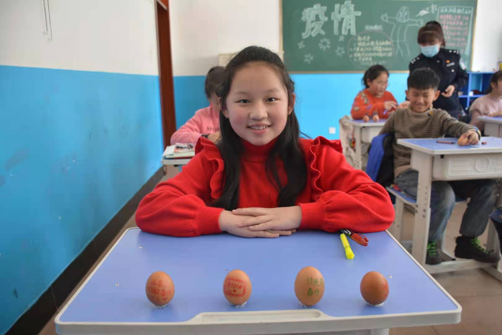 三道沟边境派出所开展送温暖进校园活动