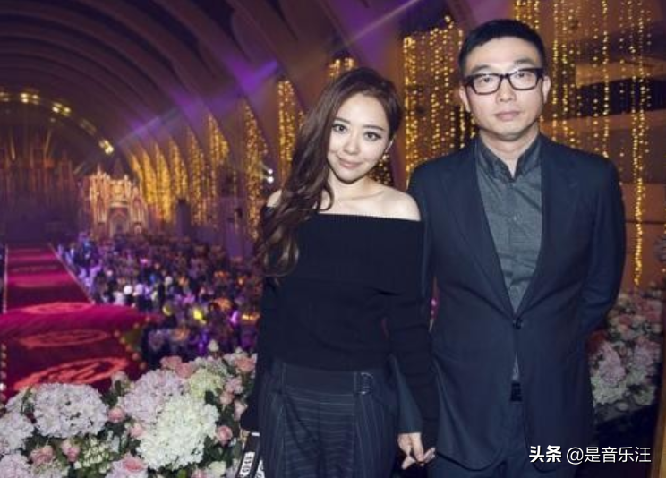 《中国好声音》最红的两个冠军，如今成了同事？歌坛迎来新的风暴