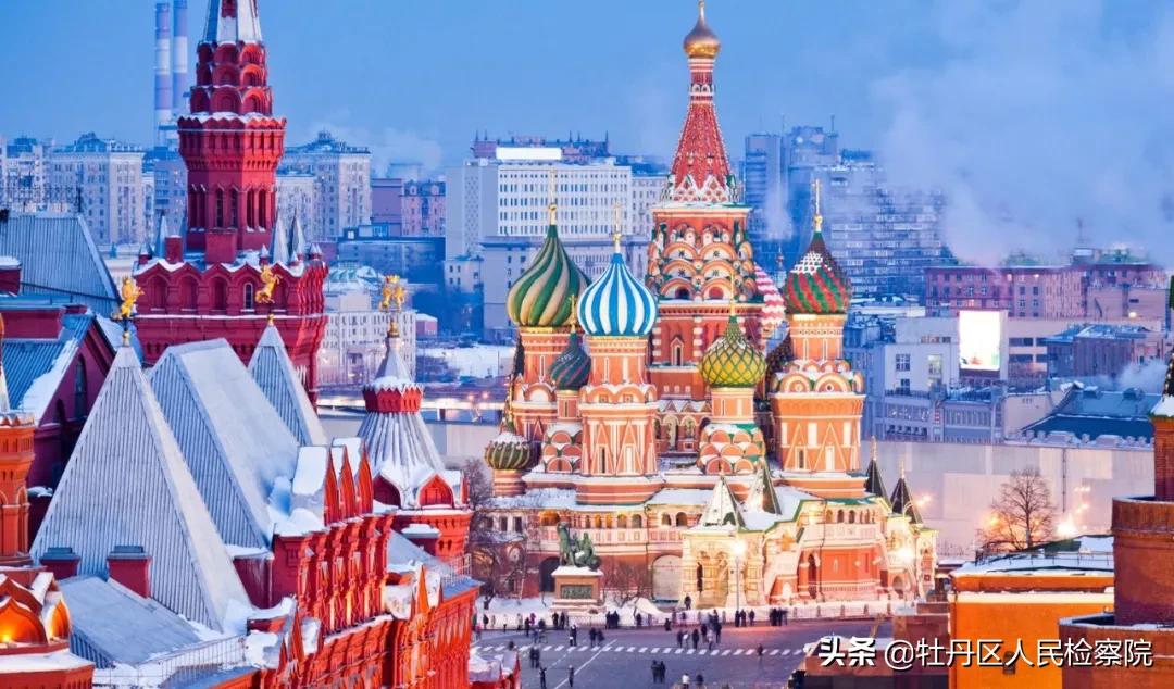 零下20℃，68岁普京光身跃入冰窟，向世界传达了