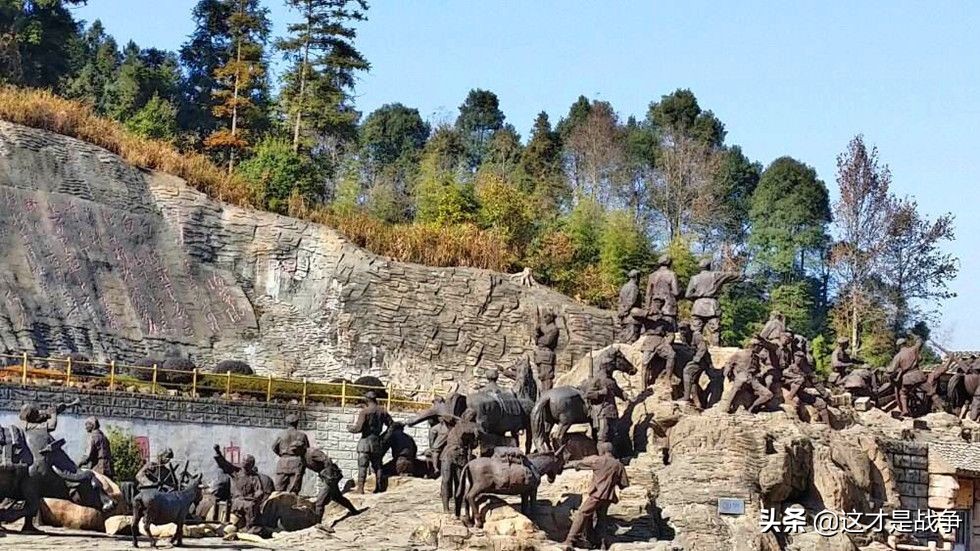 看看毛主席逆境时的作为，就会明白，“历史选择了毛主席”是必然