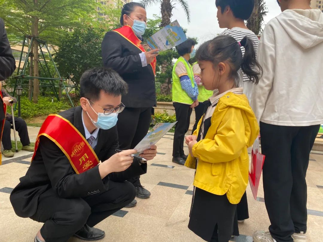 华盛城市花园举办《科学分类新时代，低碳环保创文明》宣传活动