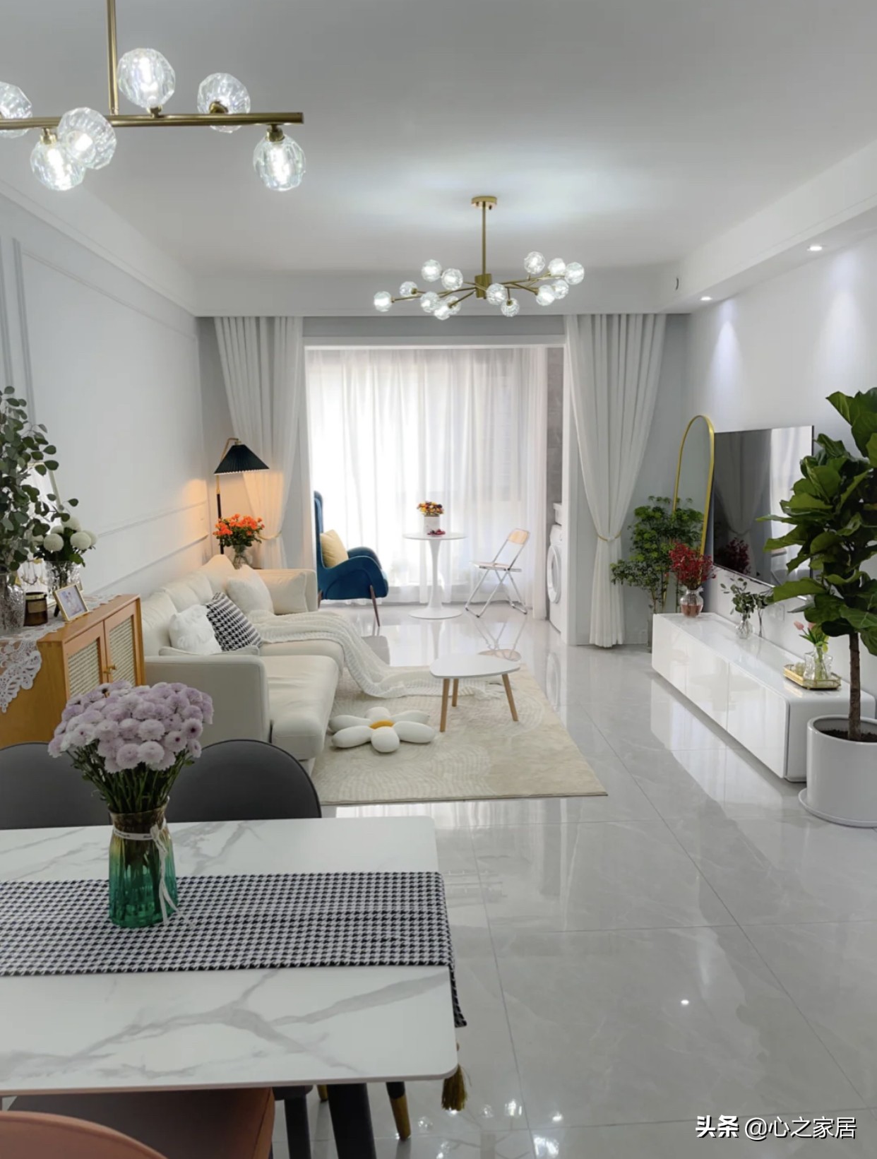 85㎡简约时尚的家装设计，没有玄关就自己打造，空间虽小但很精致