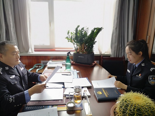 神木公安大柳塔派出所开展全覆盖谈心谈话工作