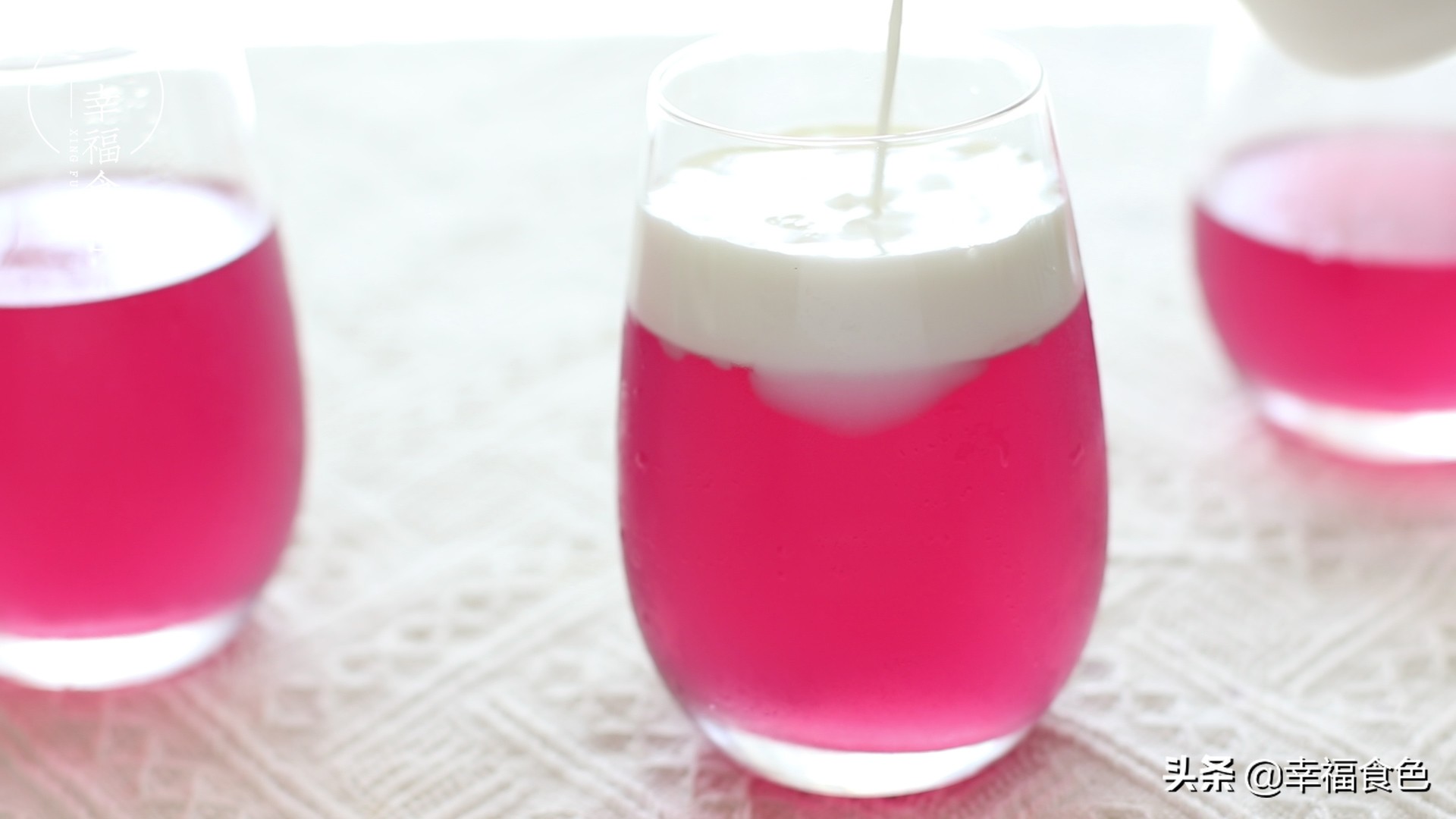 用吃剩的葡萄皮做的果冻，Q滑冰凉，一点不输外面买的