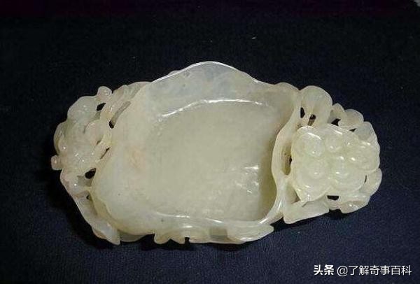 圆明园“孤品”现世，专家要求上交，姑娘霸气