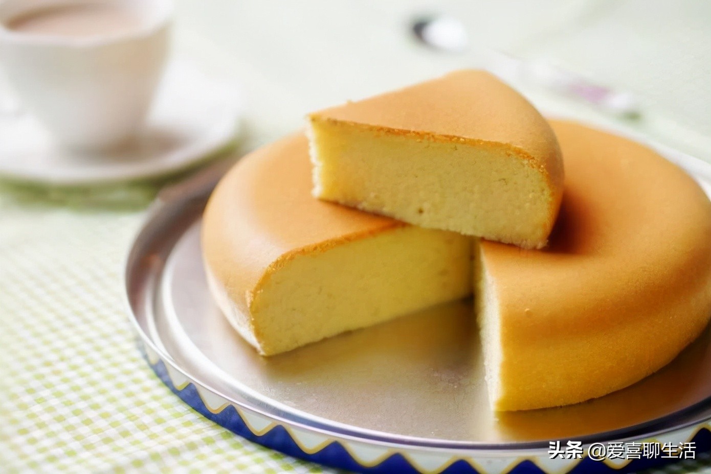 跟黄磊做电饭煲蛋糕，无需烤箱也不用打蛋器，出锅蓬松暄软又香甜