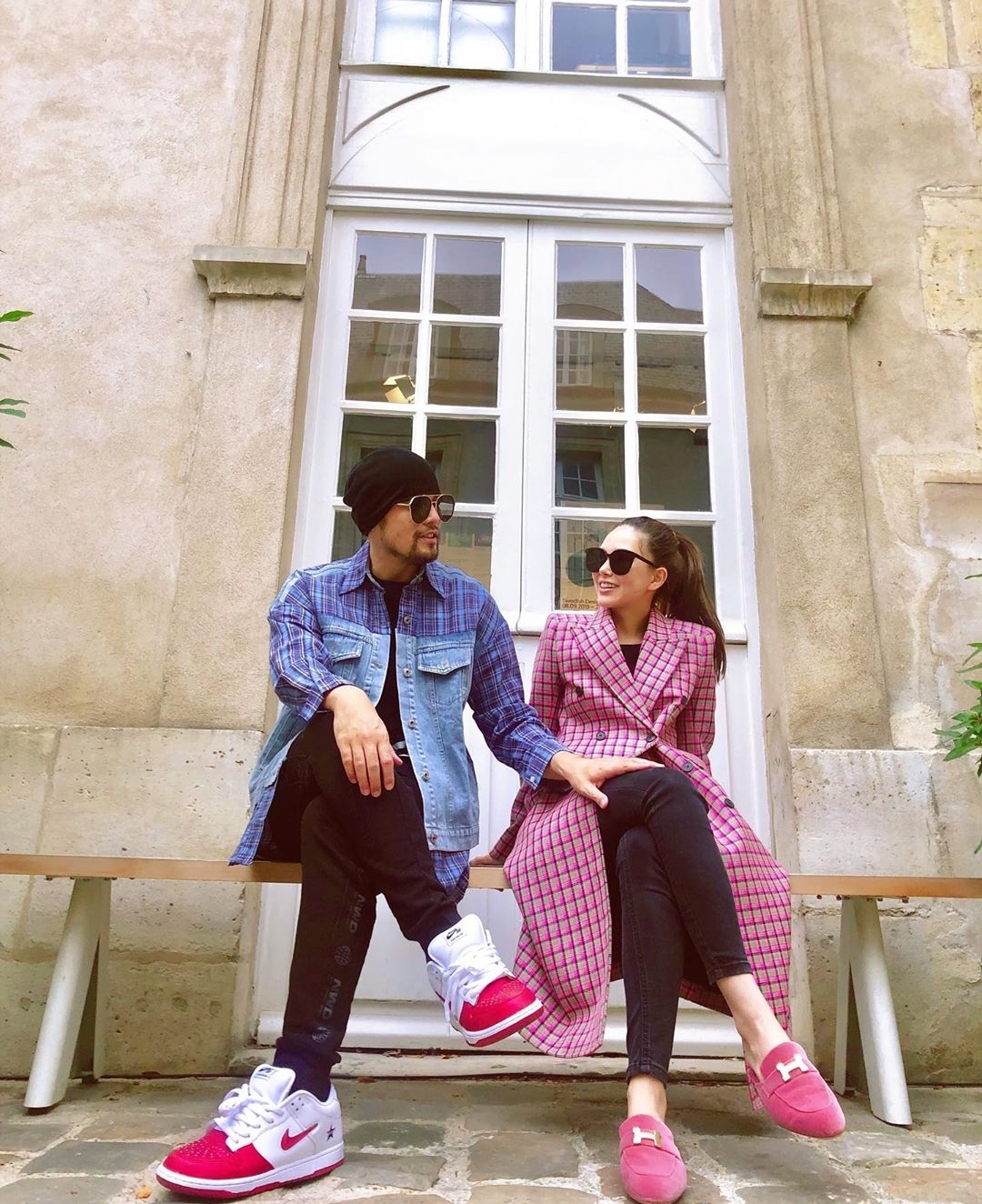 周杰伦王俊凯比剪刀手，首次合作电影，一个当监制一个特别演出