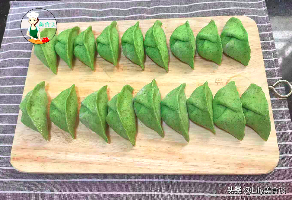 图片[3]-艾叶饺子做法步骤图 现在吃正当季-起舞食谱网