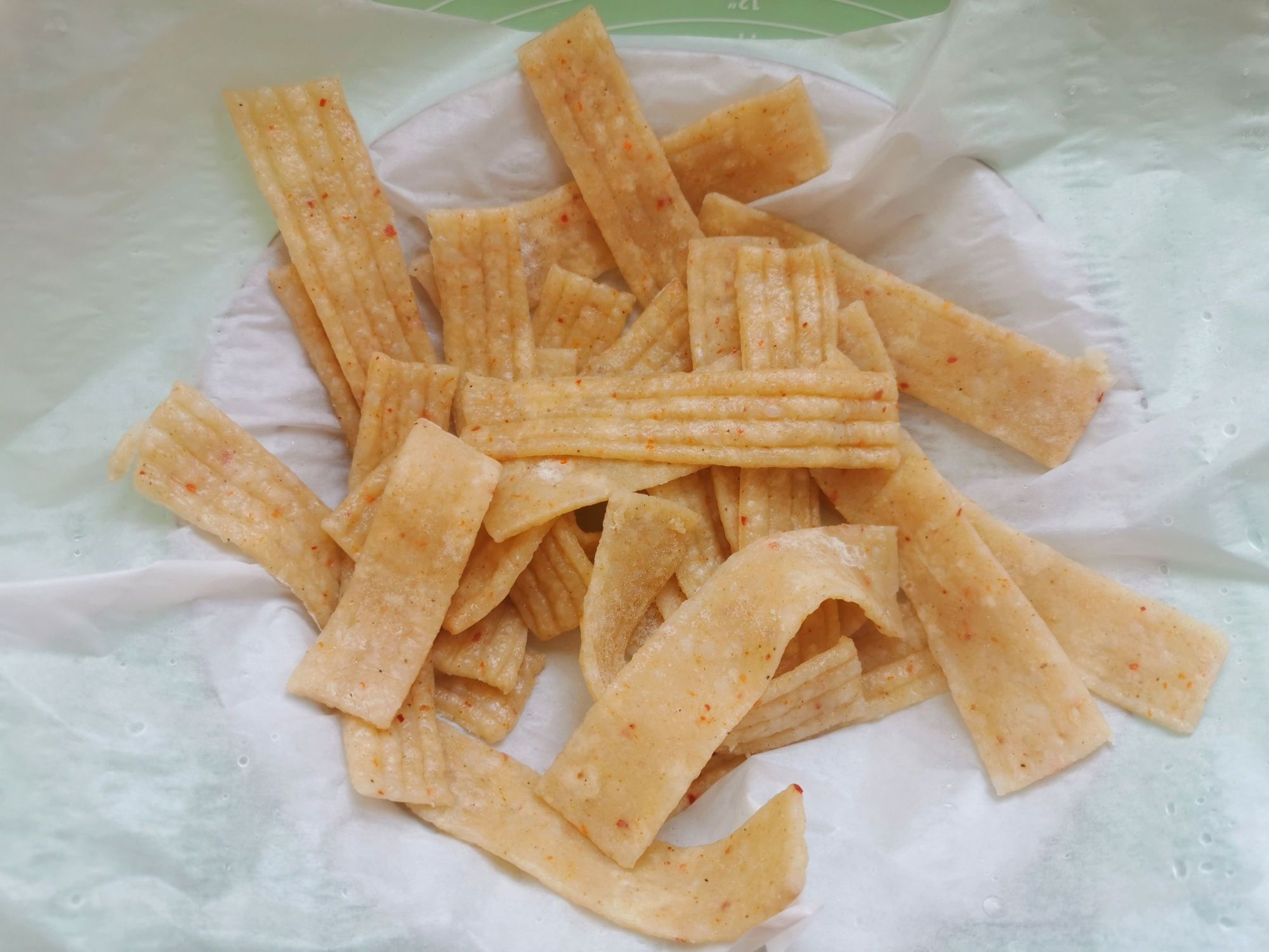 剩米飯別只會蛋炒飯，用來做辣條，香辣勁道，沒有添加劑乾淨衛生