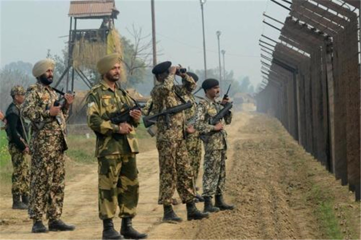 大批雇佣兵向克什米尔集结，打响对印度第一枪