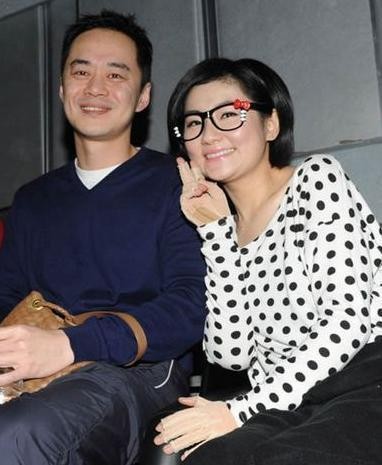 有娃明星夫妻分房睡，被应采儿一秒打脸，孩子怎么来的？