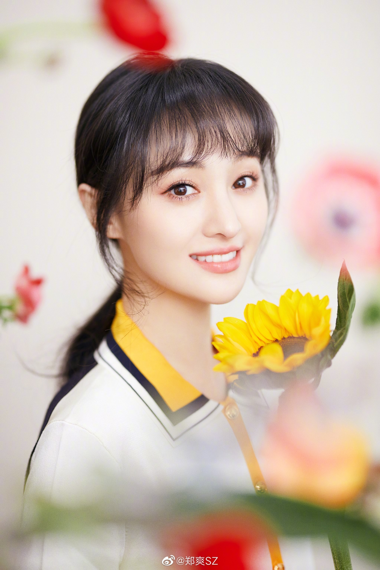 郑爽520晒告白视频，配乐竟然是《流星雨》，网