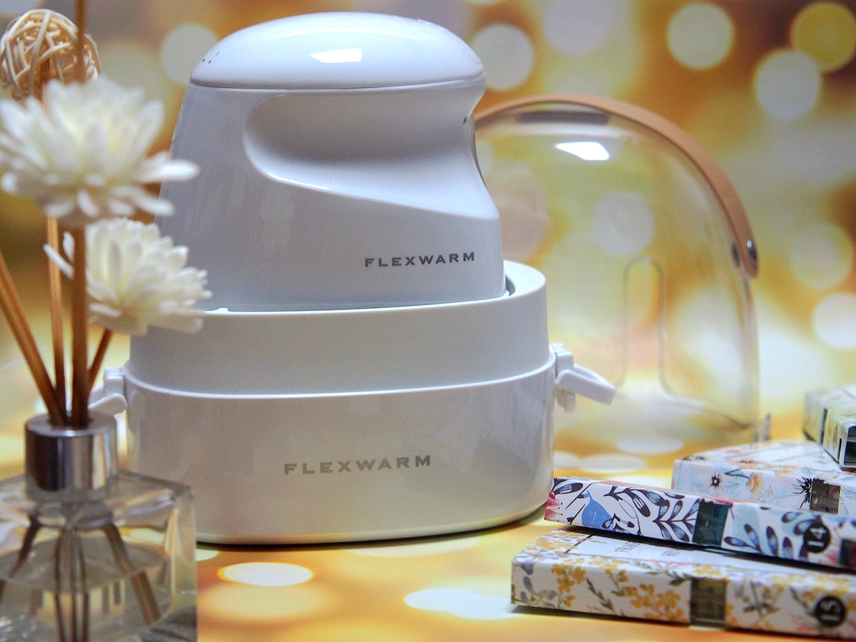 传统熨烫机变身小巧时尚玩物飞乐思纳米蒸汽小熨斗