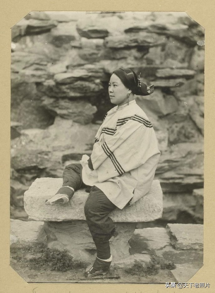 1890年代 汉族女子的“三寸金莲”小脚照片集
