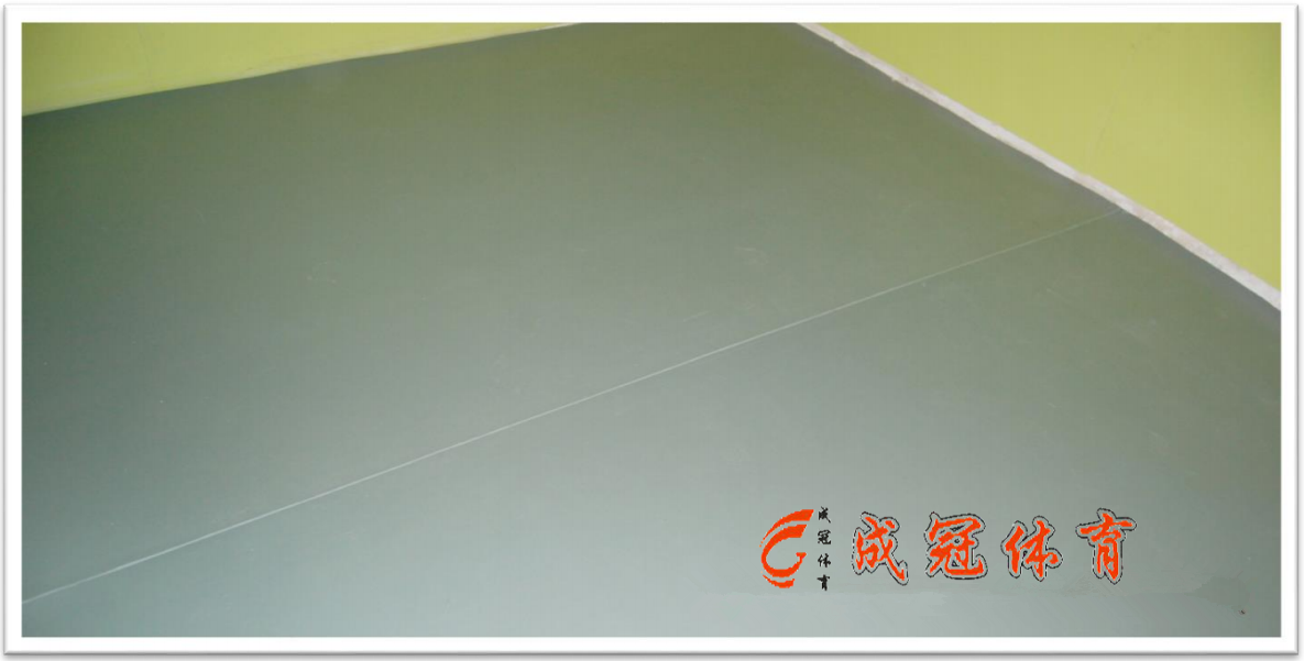 舞蹈室地板膠鋪裝麻煩嗎？了解工藝后一點(diǎn)都不難
