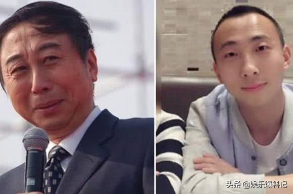 冯巩60岁老婆近照，气质优雅风韵犹存，儿子长得跟他一模一样