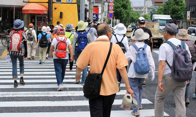 日本发布关键数据，给各国敲响警钟，专家：中