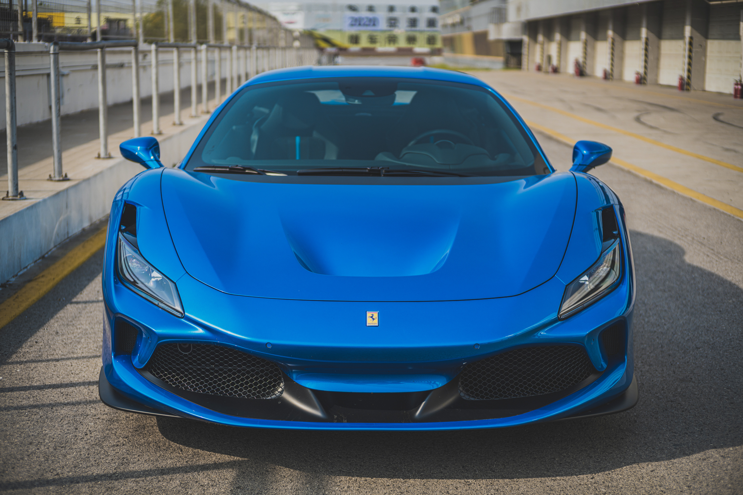 致敬经典的21款法拉利f8tributo纯正血统法拉利