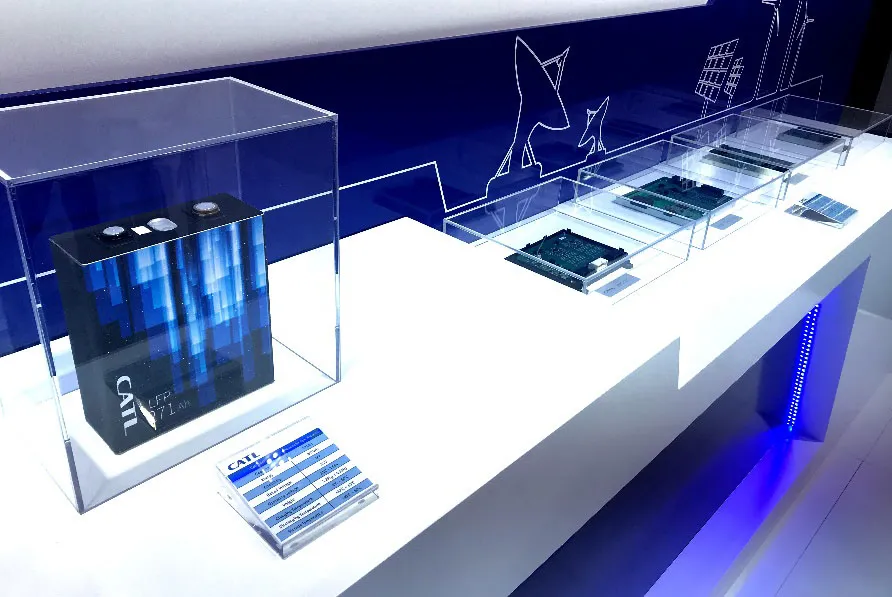 李嘉诚经营60年的身家，这个宁德人用10年就挣到了