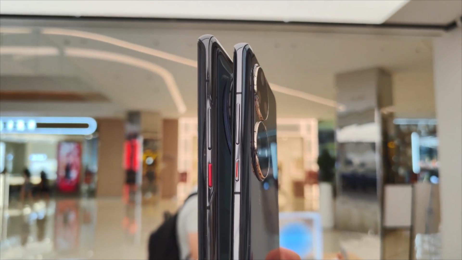 华为P50Pro和华为Mate40Pro+真机上手对比：谁才是华为的真机皇
